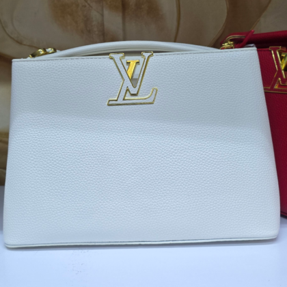 Capusine White