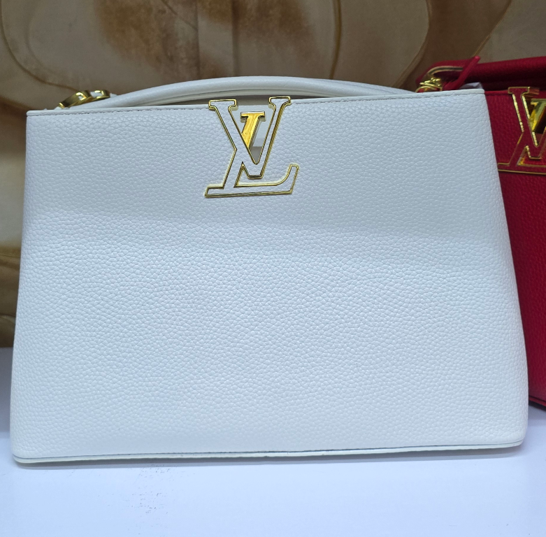 Capusine White